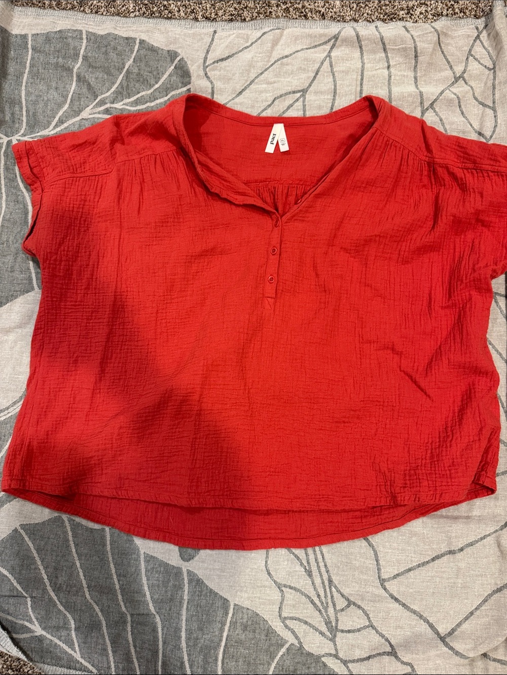 Pact Women’s Red Short-Sleeve Gauze Henley Top